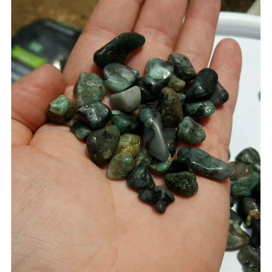 Tumbled Emerald Crystals Gemstones